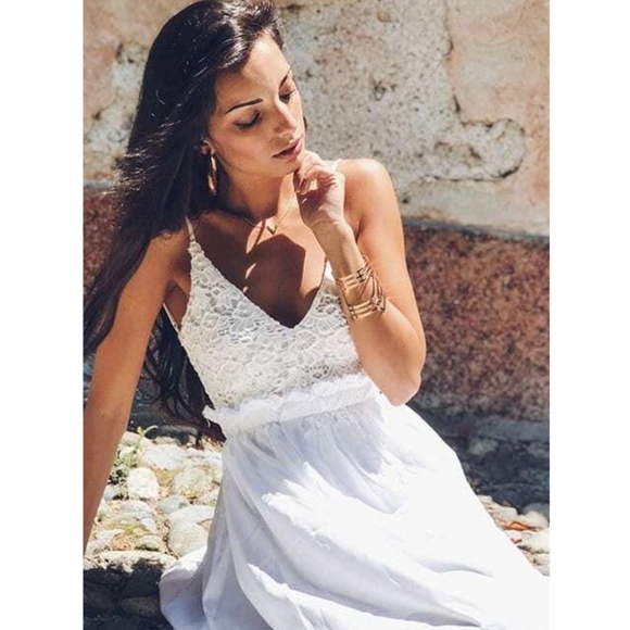 Backless Lace Detail White Maxi Dress - Picture 15 of 17